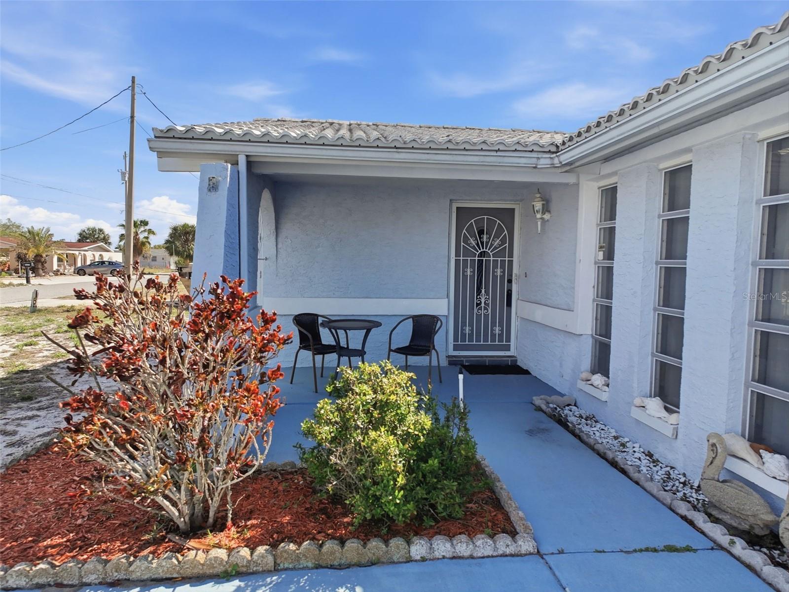 13701 VERONICA DR — photo 9