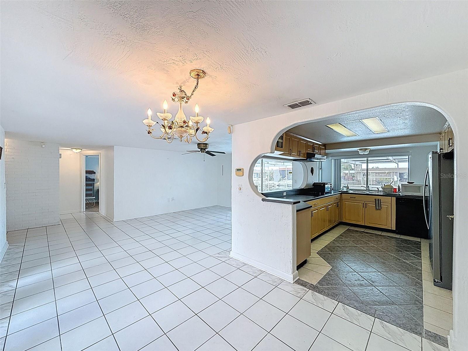 13701 VERONICA DR — photo 20