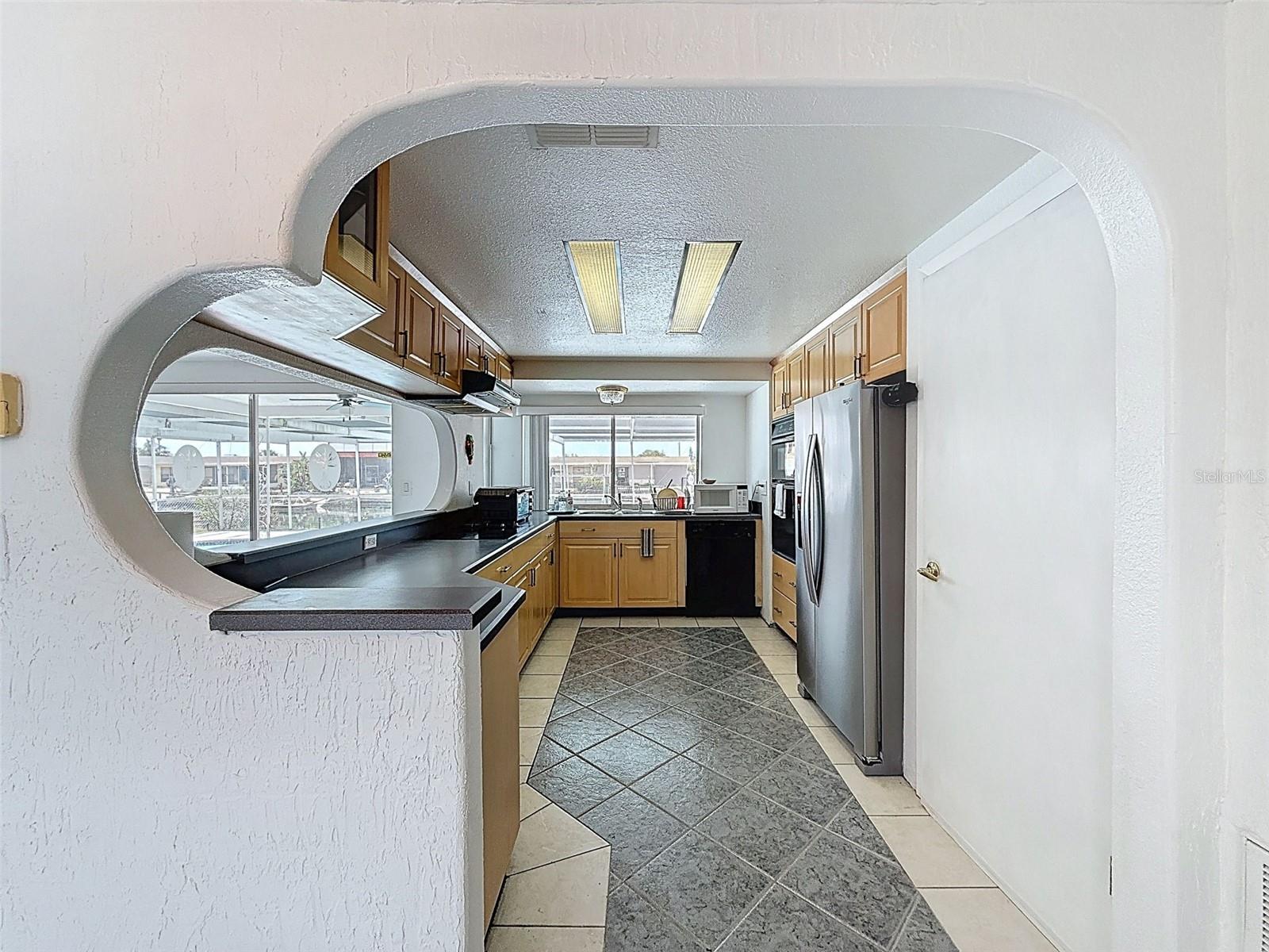 13701 VERONICA DR — photo 22