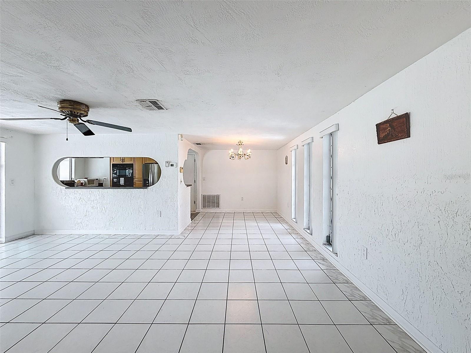 13701 VERONICA DR — photo 13