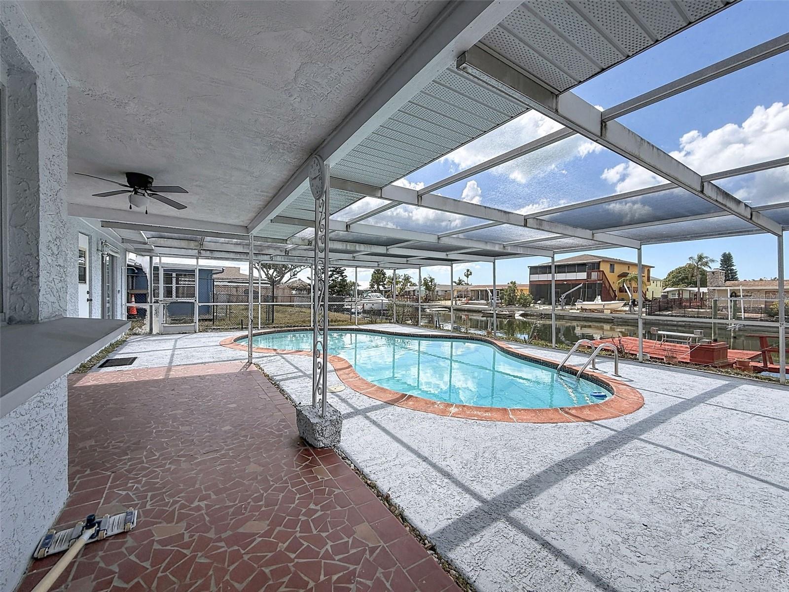 13701 VERONICA DR — photo 30