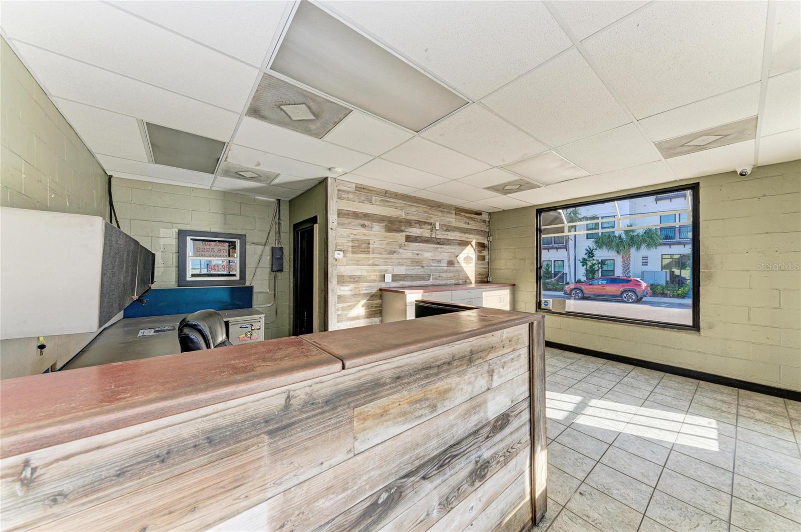 400 W CENTRAL AVE — photo 13