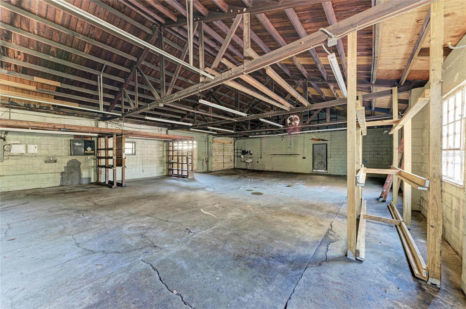 400 W CENTRAL AVE — photo 19