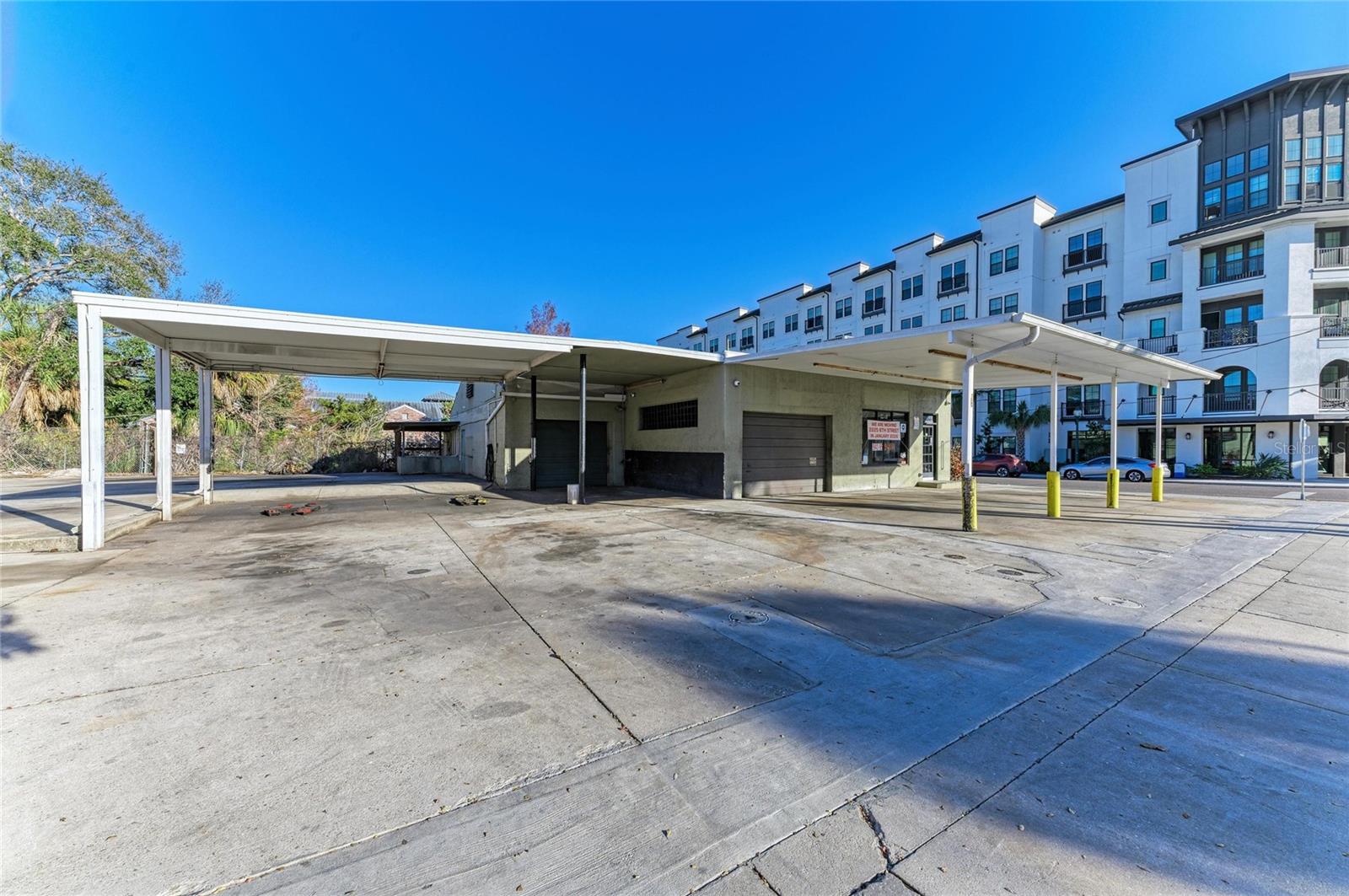 400 W CENTRAL AVE — photo 3