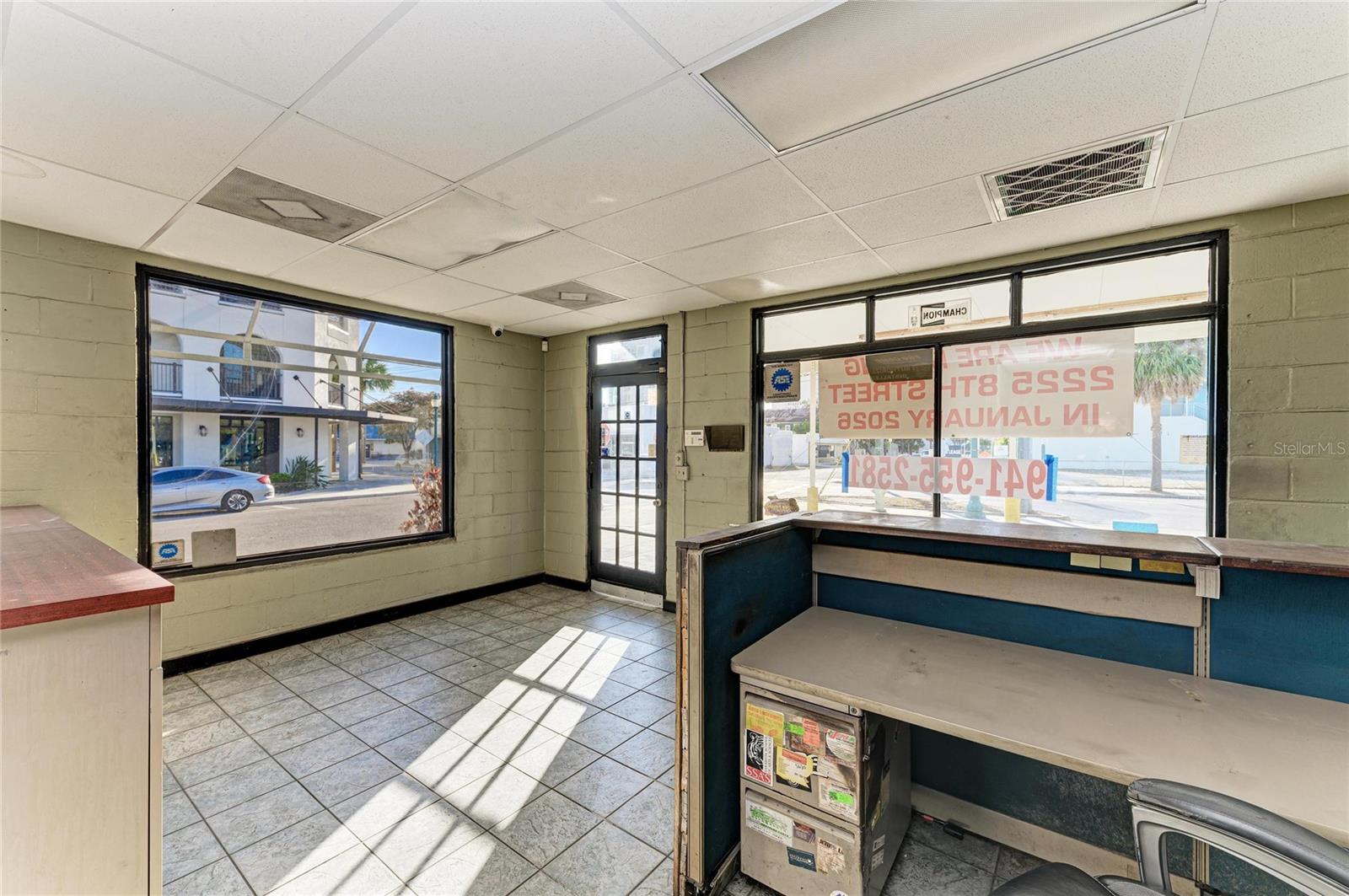 400 W CENTRAL AVE — photo 10