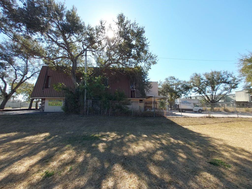 11400 US HIGHWAY 19 N — photo 16