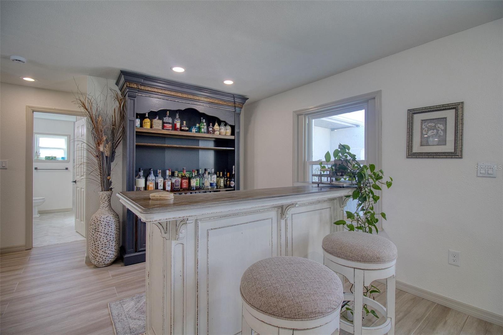 13804 PLUMOSA AVE — photo 10