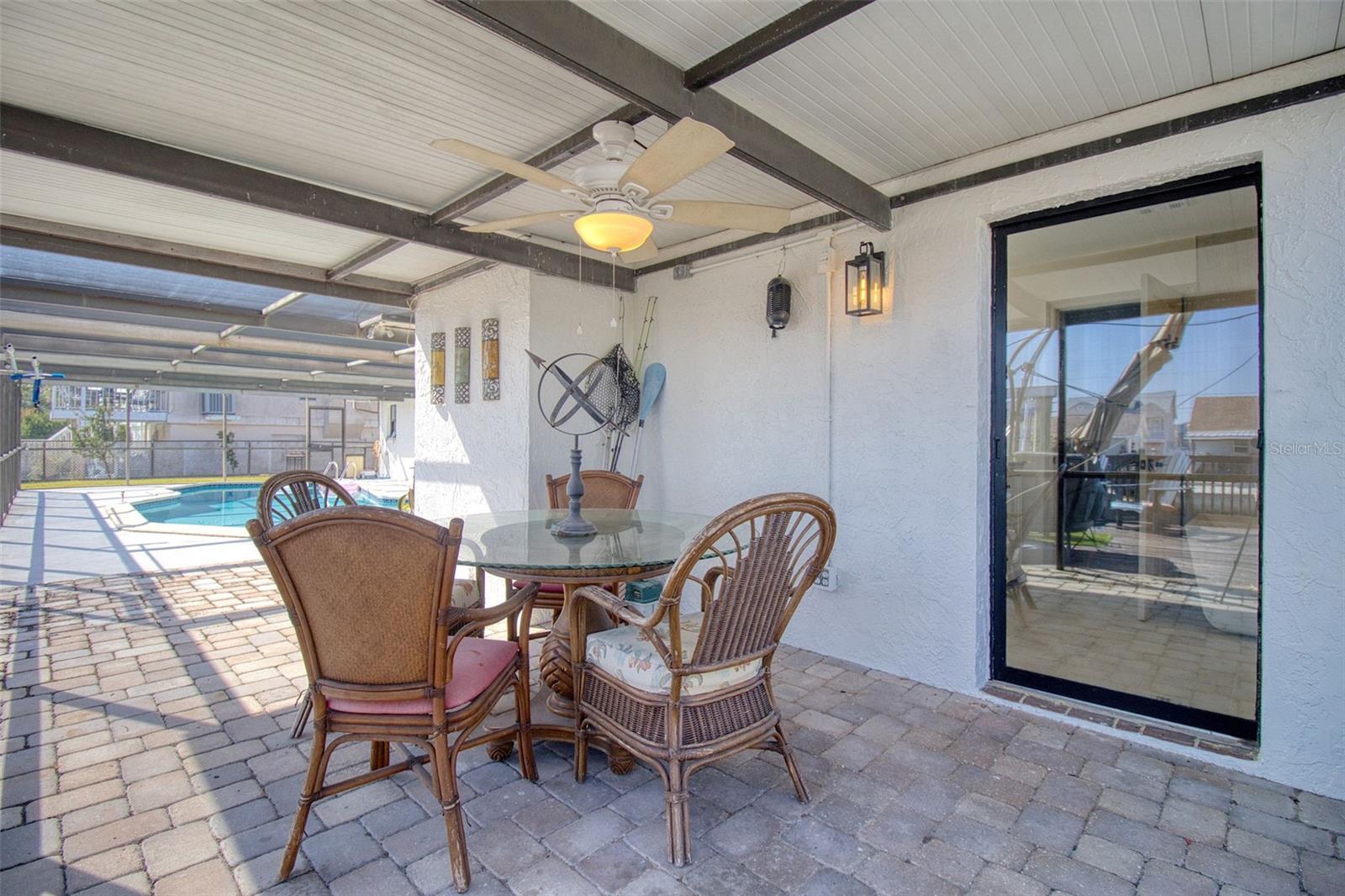 13804 PLUMOSA AVE — photo 38
