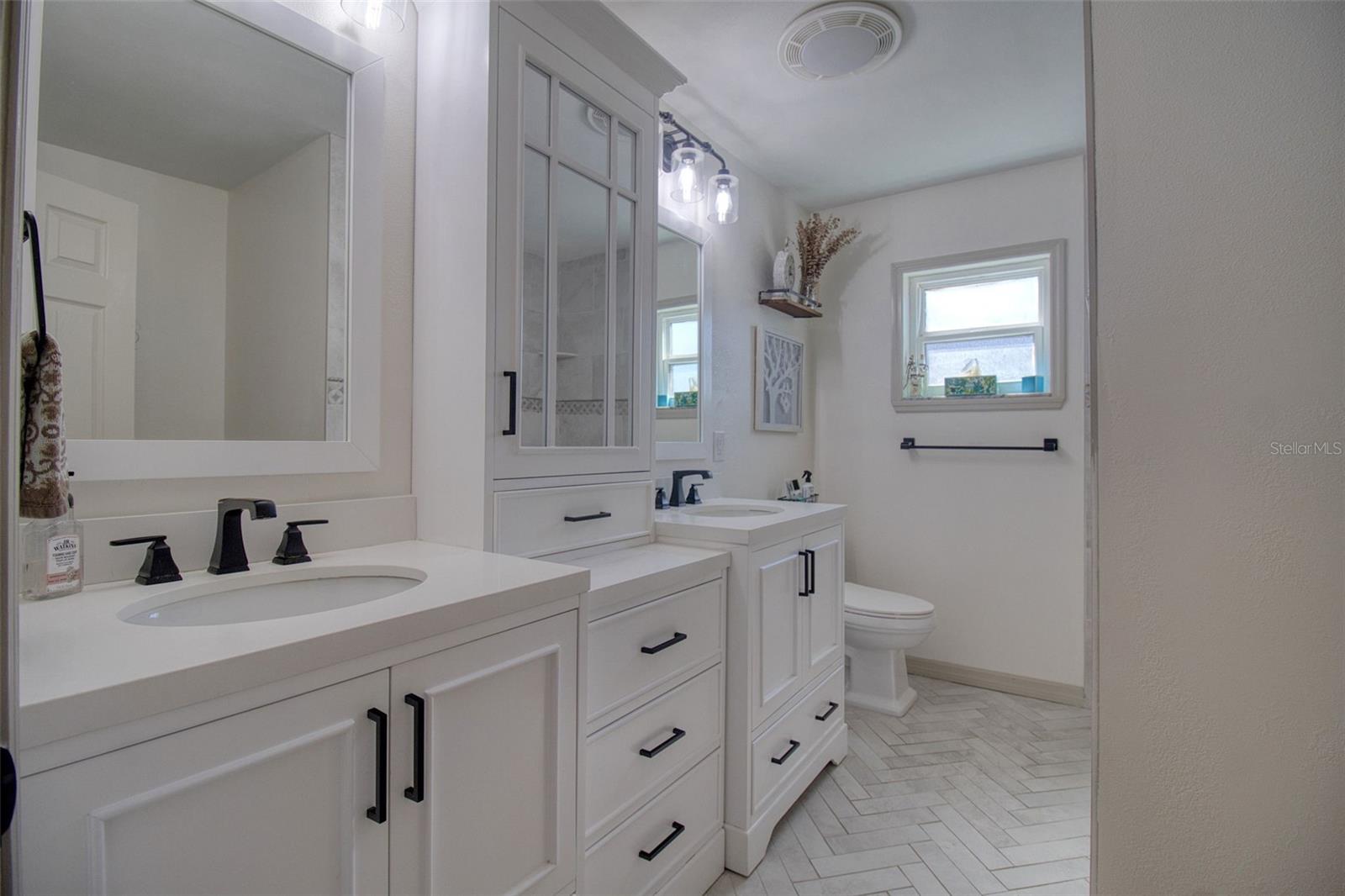13804 PLUMOSA AVE — photo 26
