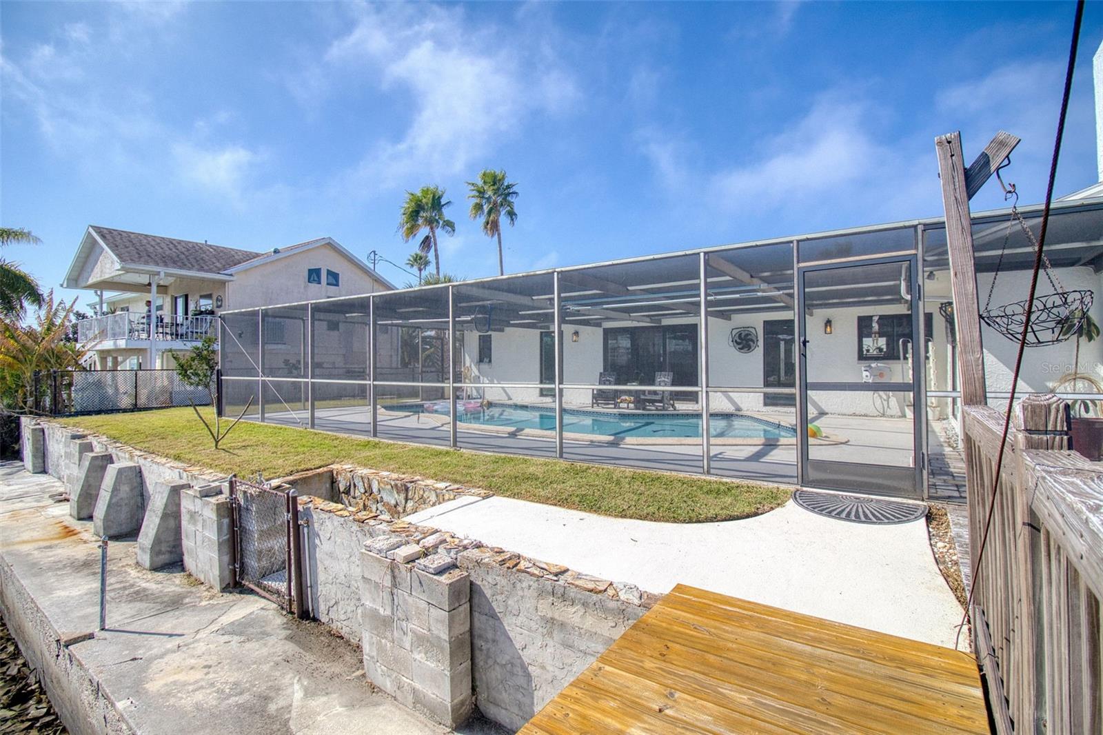 13804 PLUMOSA AVE — photo 39