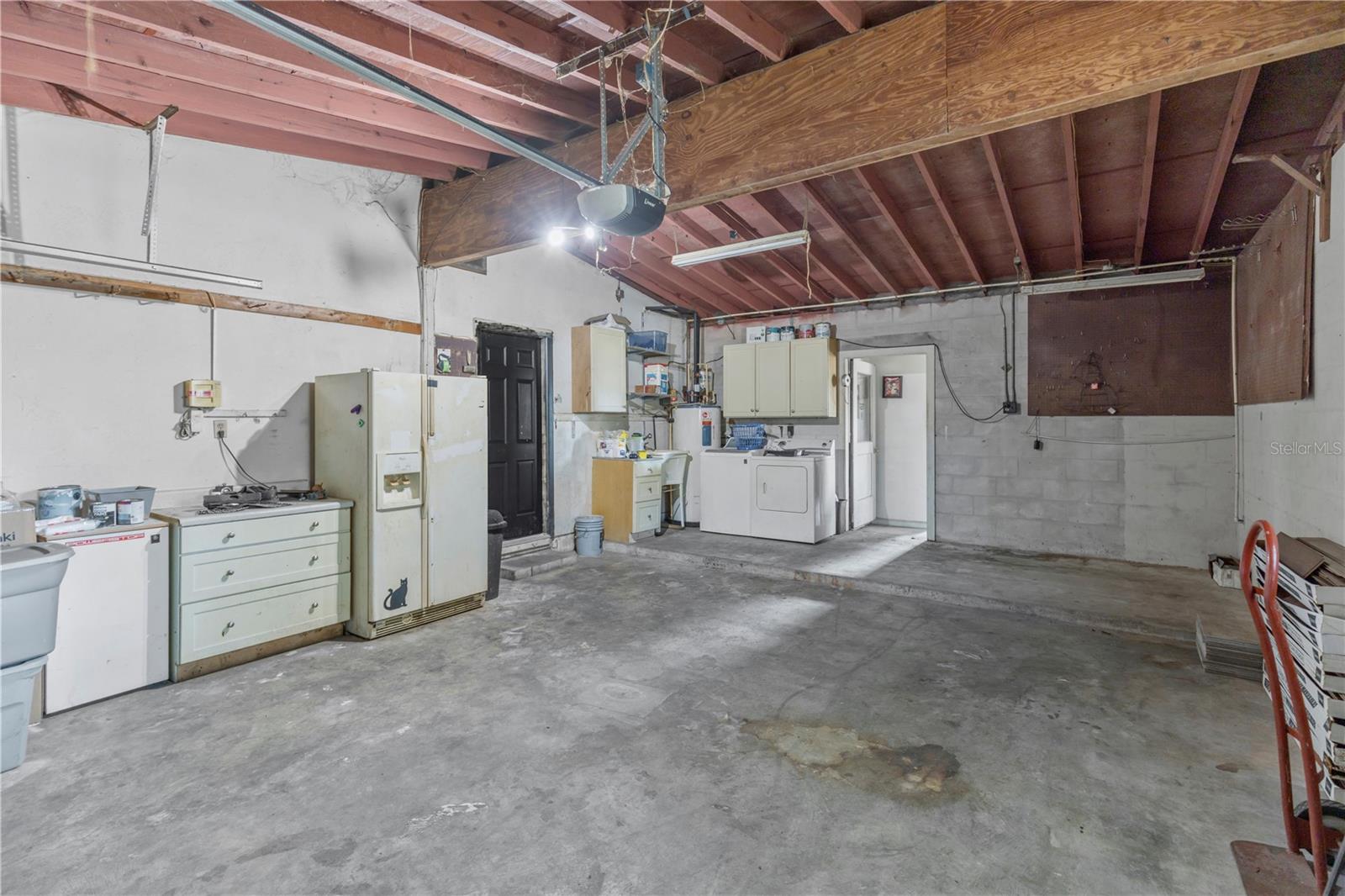 310 KENMORE RD — photo 28
