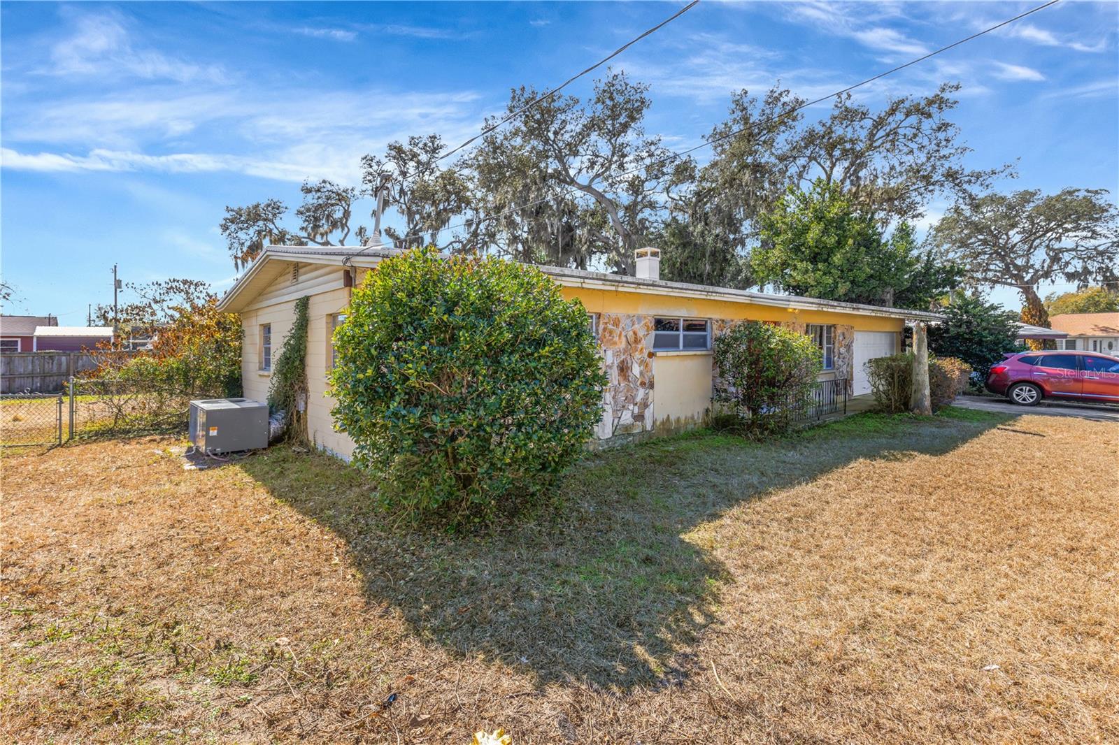310 KENMORE RD — photo 31