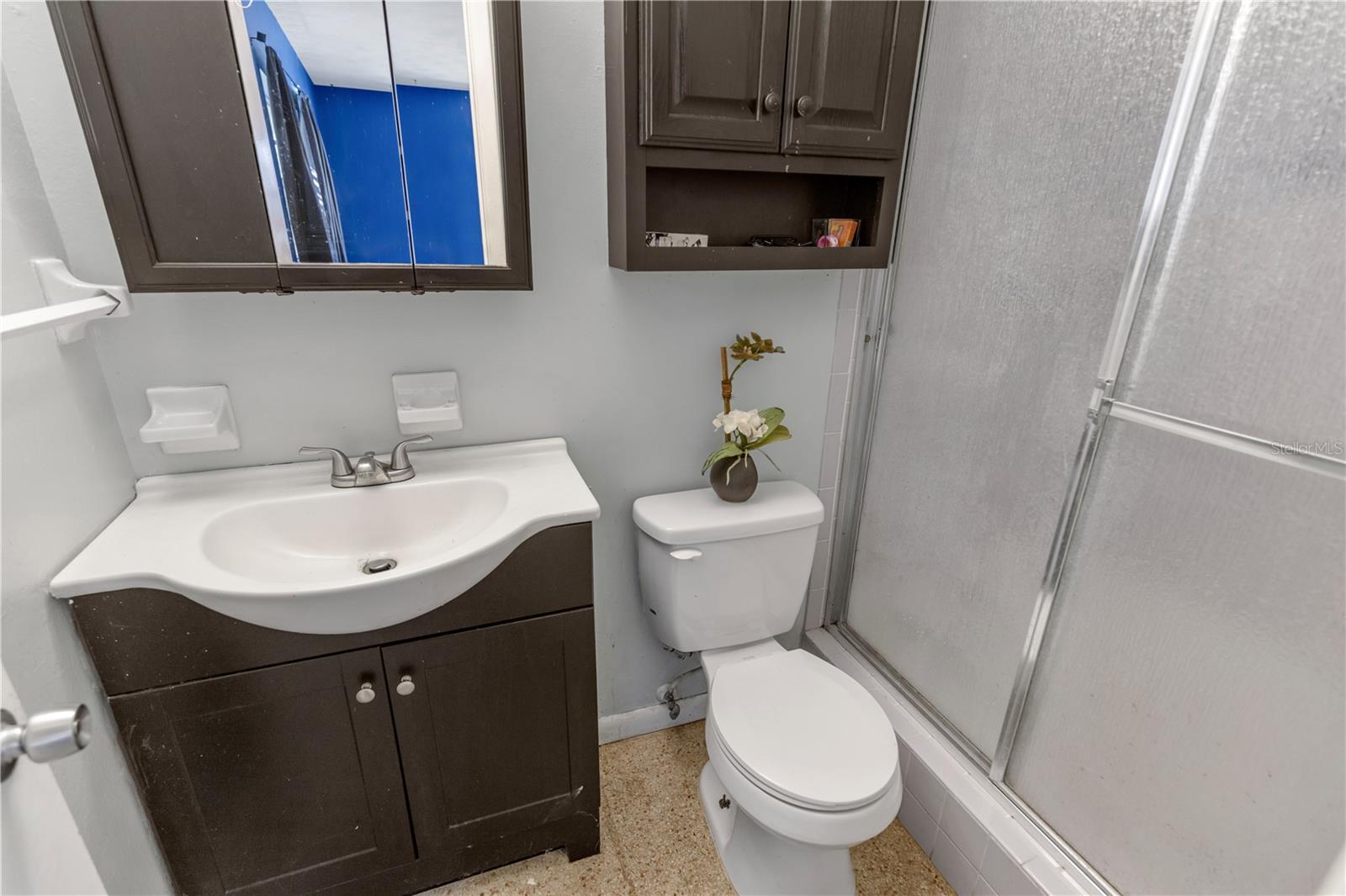 310 KENMORE RD — photo 22