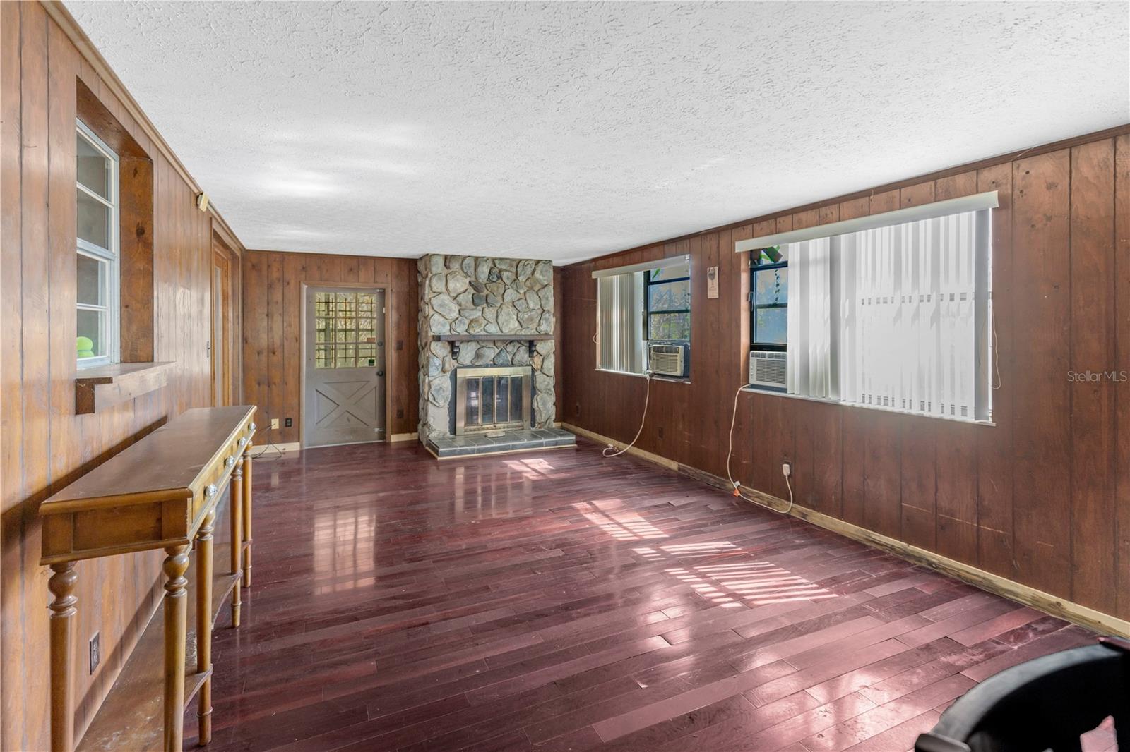 310 KENMORE RD — photo 13