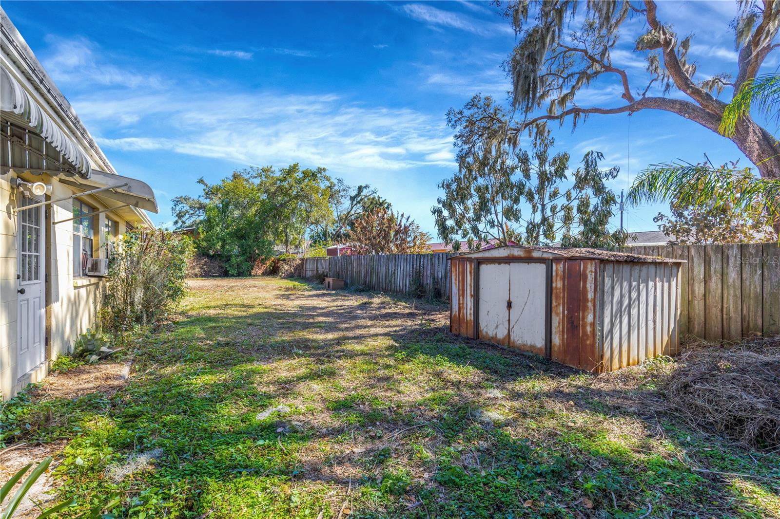 310 KENMORE RD — photo 30