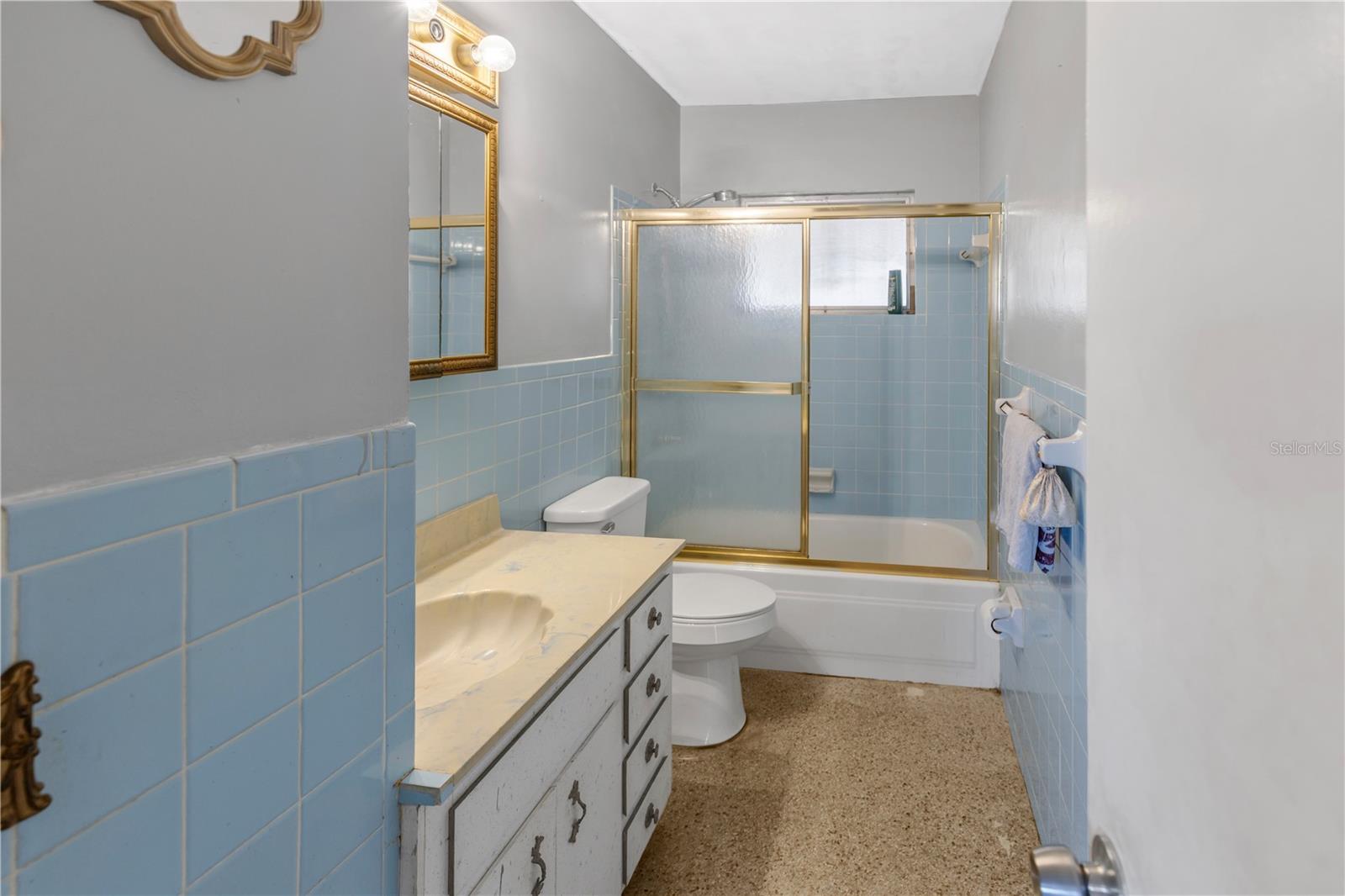 310 KENMORE RD — photo 18