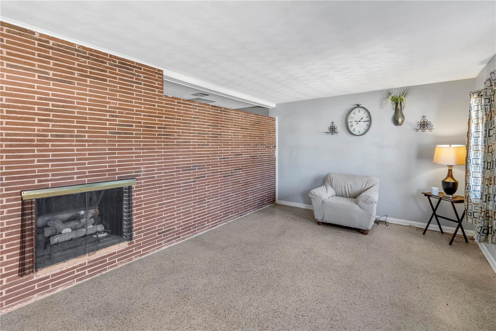 310 KENMORE RD — photo 3