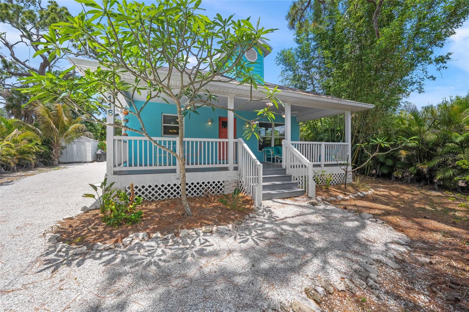 116 AVENIDA LA PALMA — photo 2