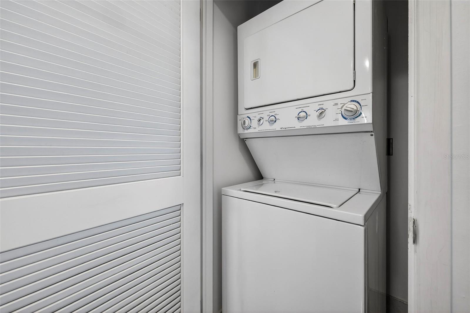 405 CENTRAL AVE #600 — photo 26