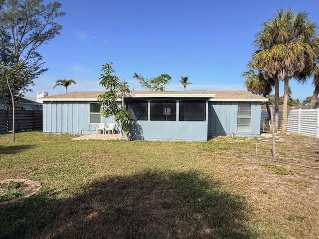 600 RUSSELL ST — photo 12