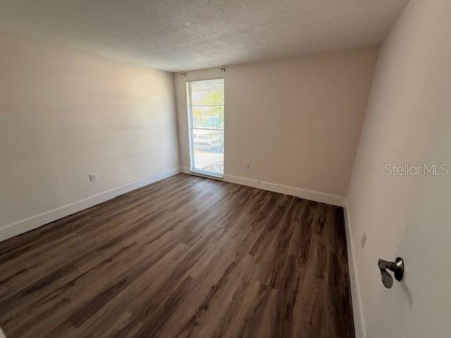 600 RUSSELL ST — photo 11