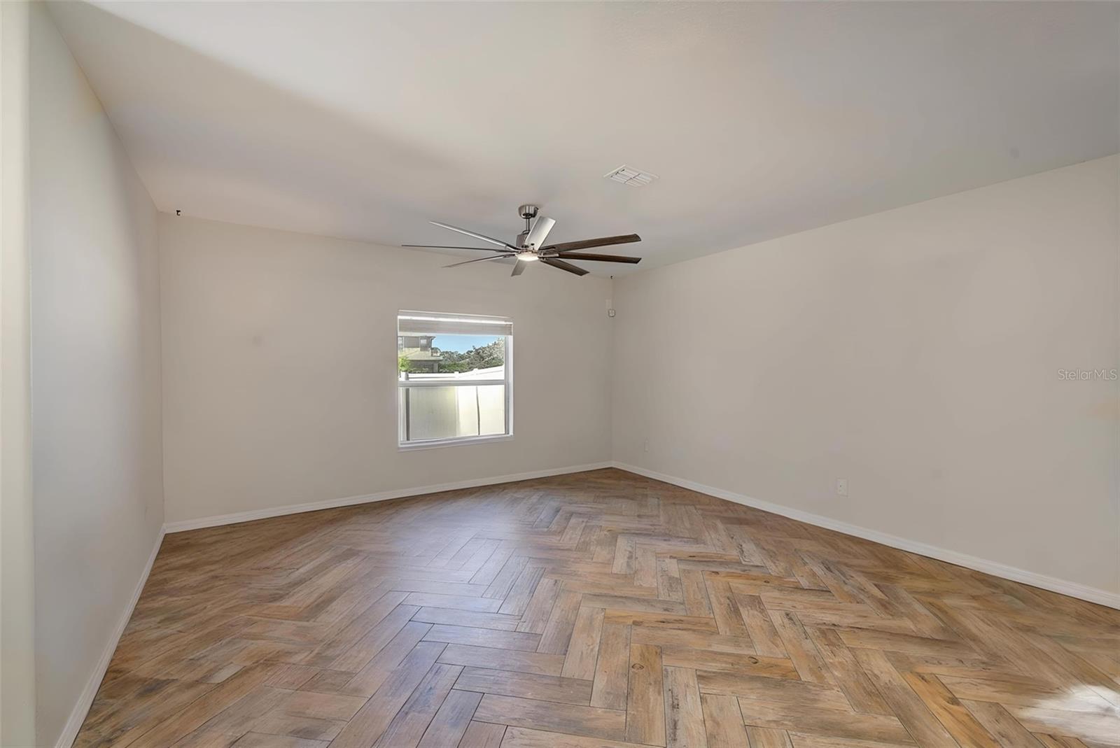 1902 HAWKS VIEW DR — photo 17