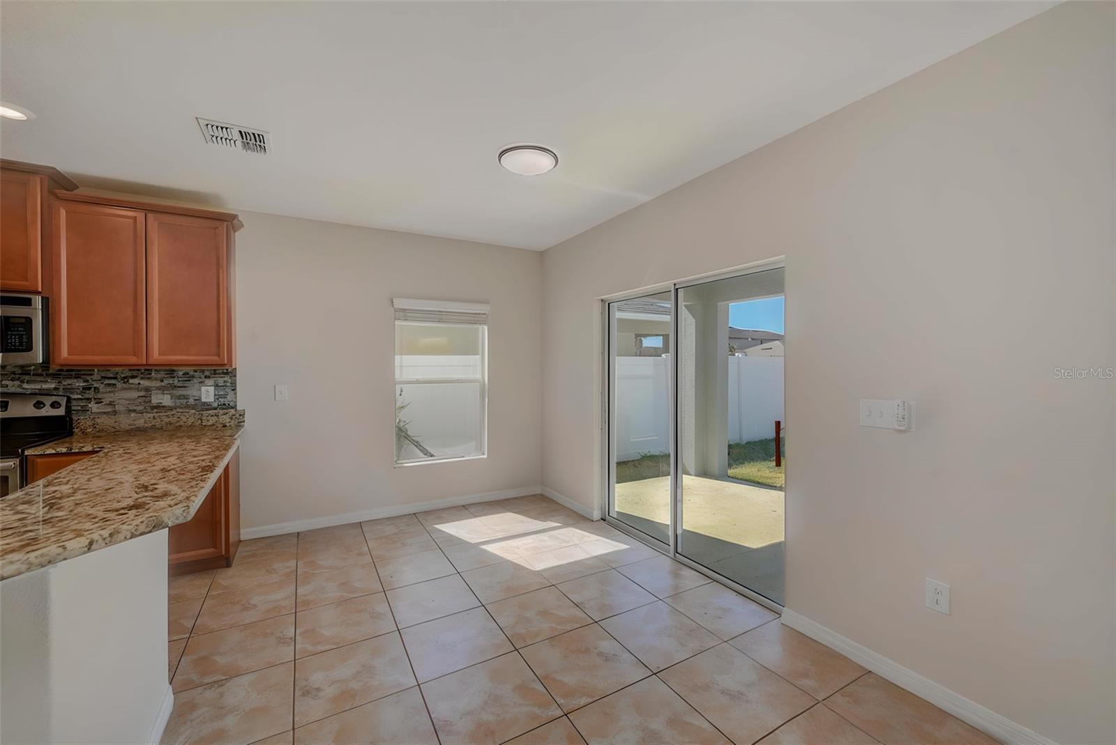 1902 HAWKS VIEW DR — photo 13