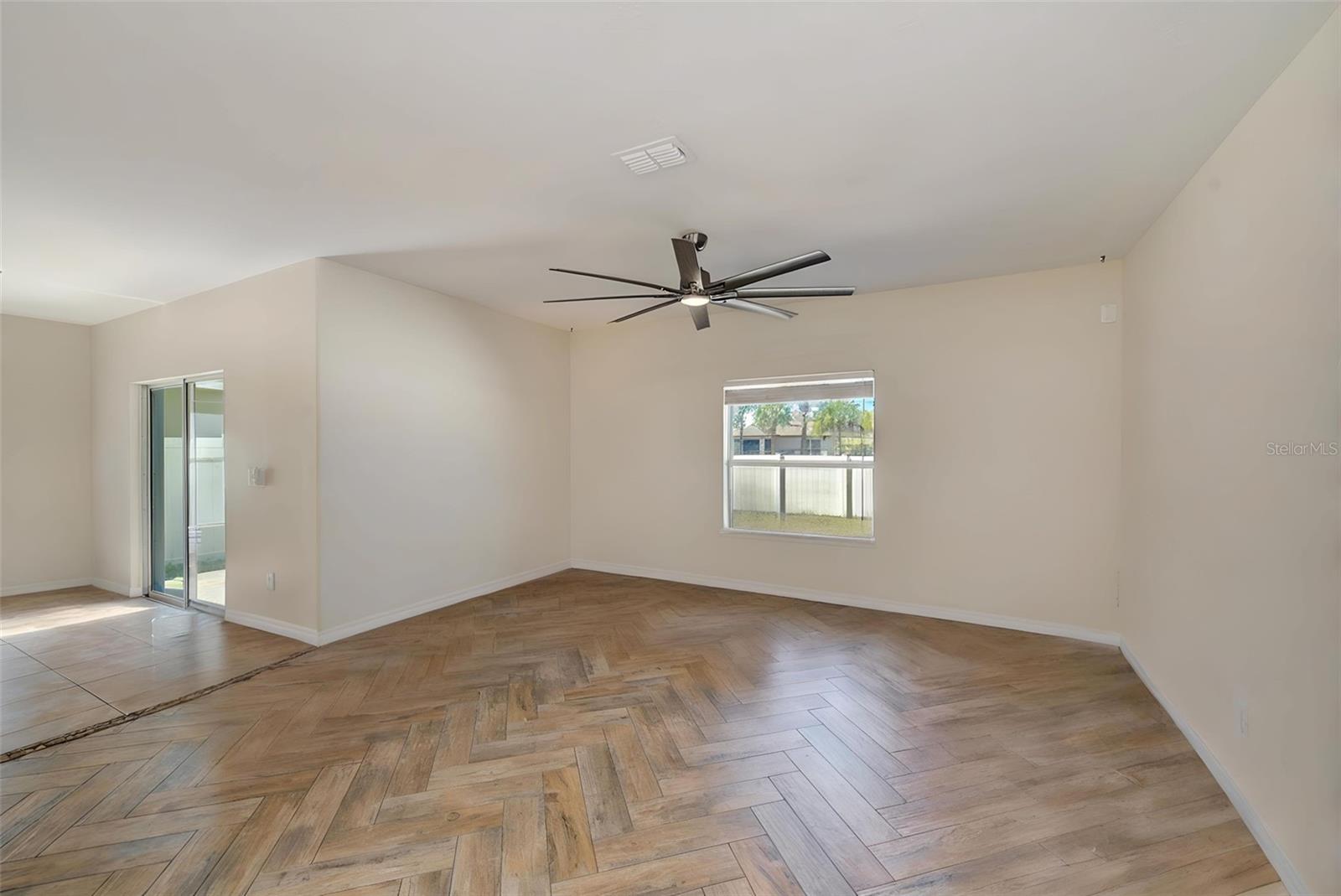 1902 HAWKS VIEW DR — photo 14