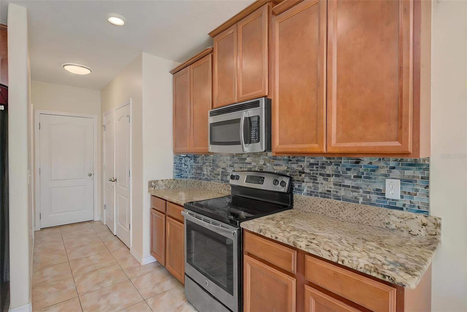 1902 HAWKS VIEW DR — photo 11