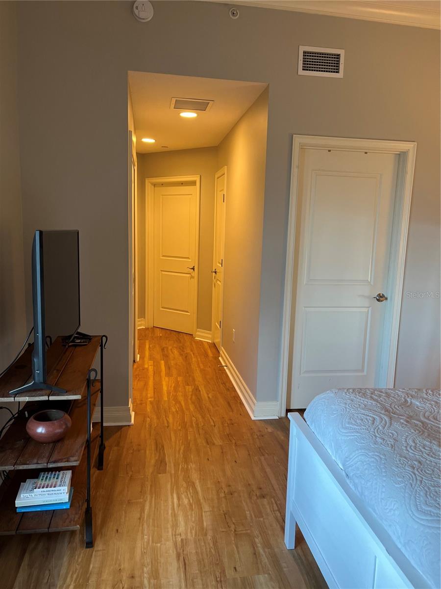 1209 E CUMBERLAND AVE #508 — photo 10