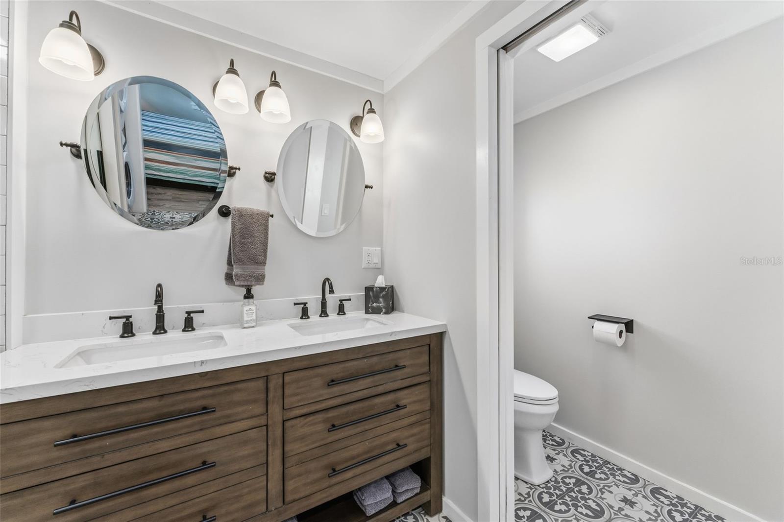 107 TORTOLA WAY — photo 40