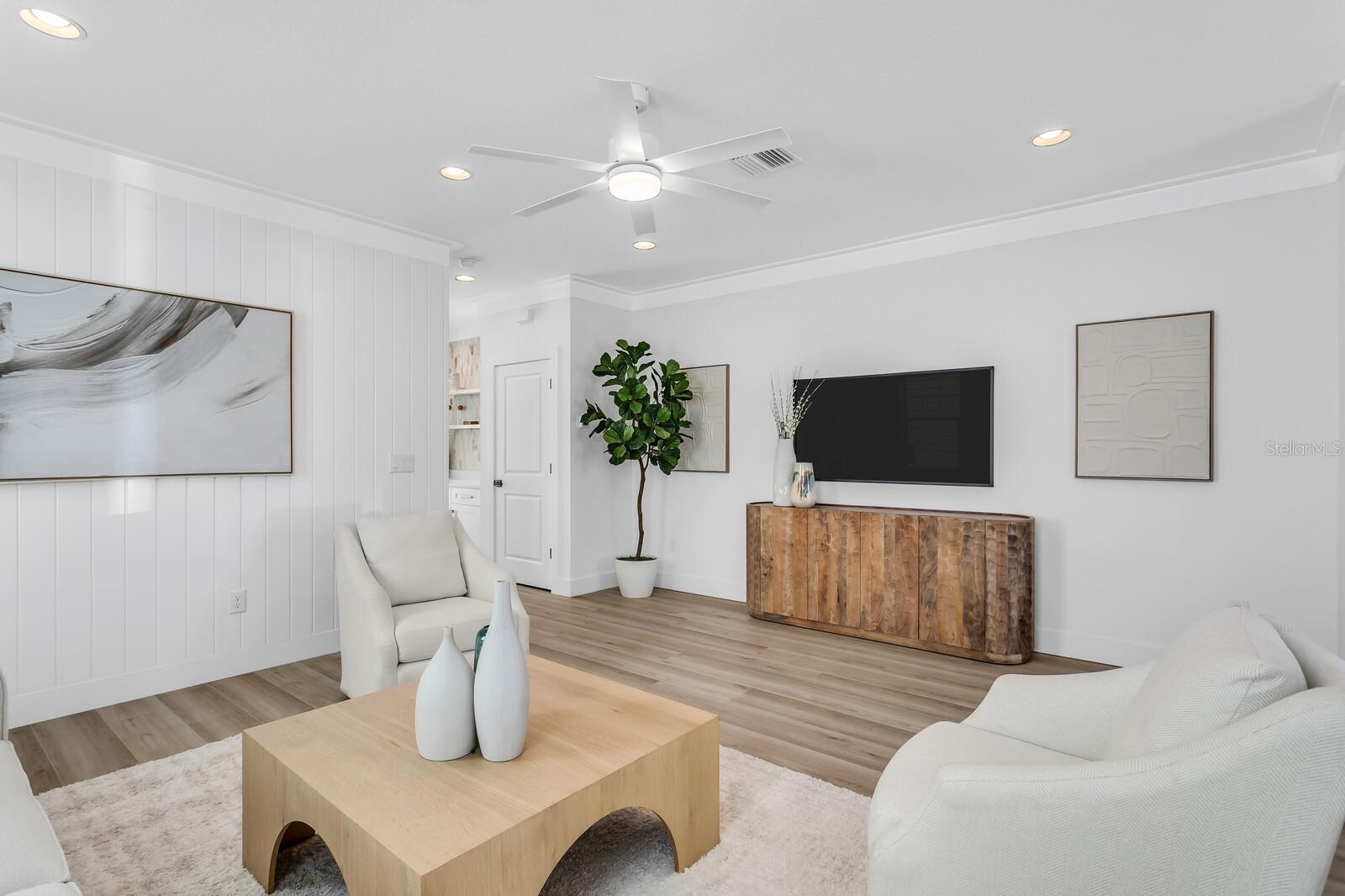2138 W CHESTNUT ST — photo 18