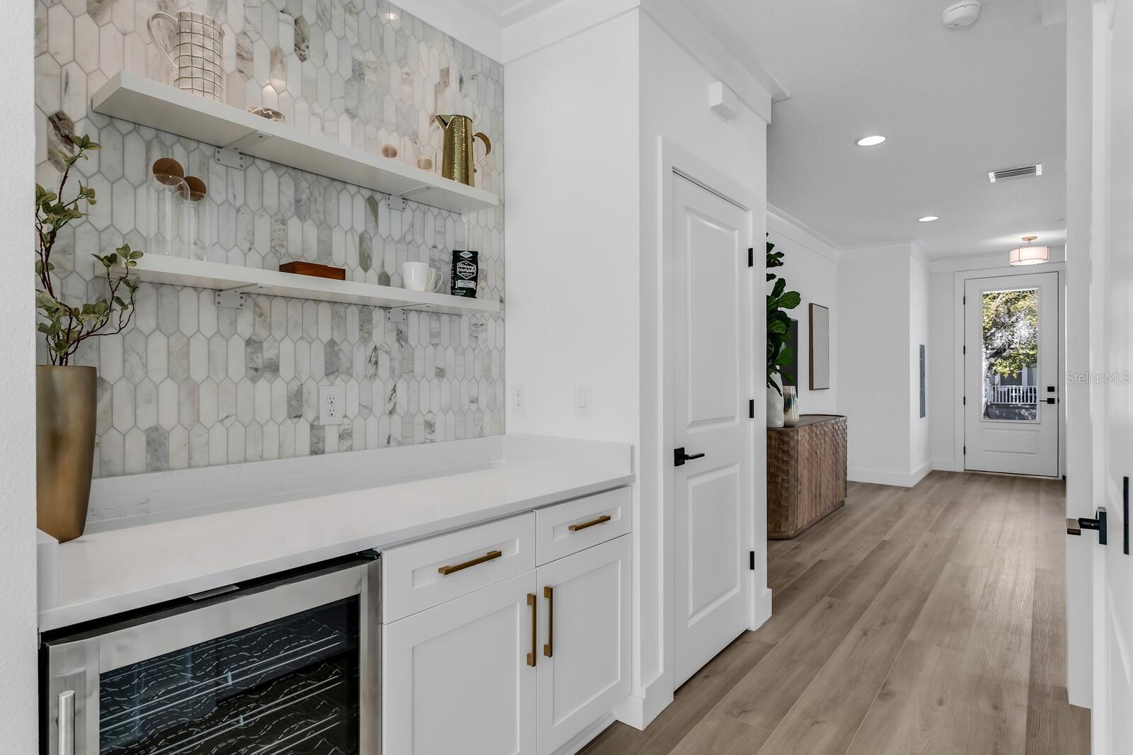 2138 W CHESTNUT ST — photo 14