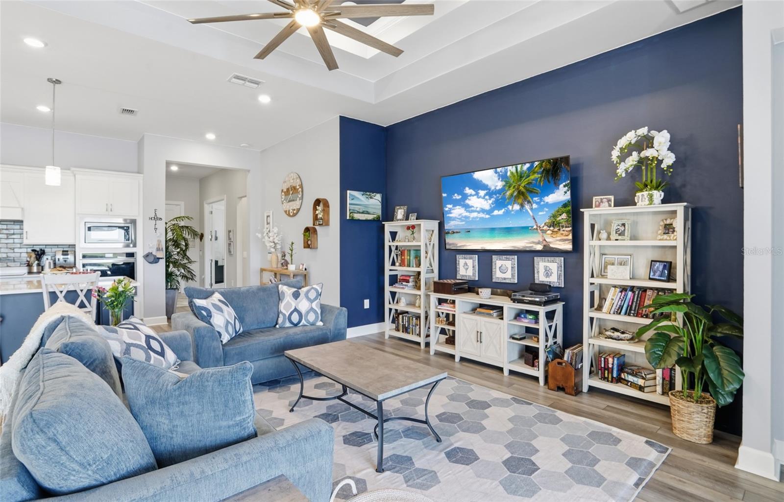 Home in BRADENTON — photo 10