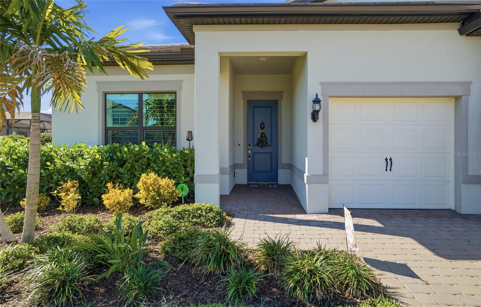 Home in BRADENTON — photo 2