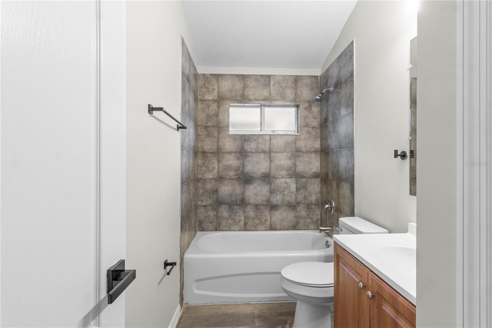 723 ERIK LAKE RD — photo 23
