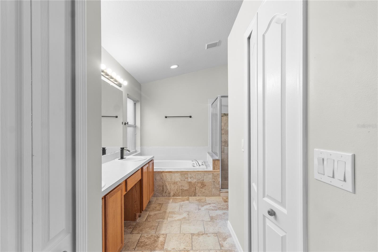 723 ERIK LAKE RD — photo 8