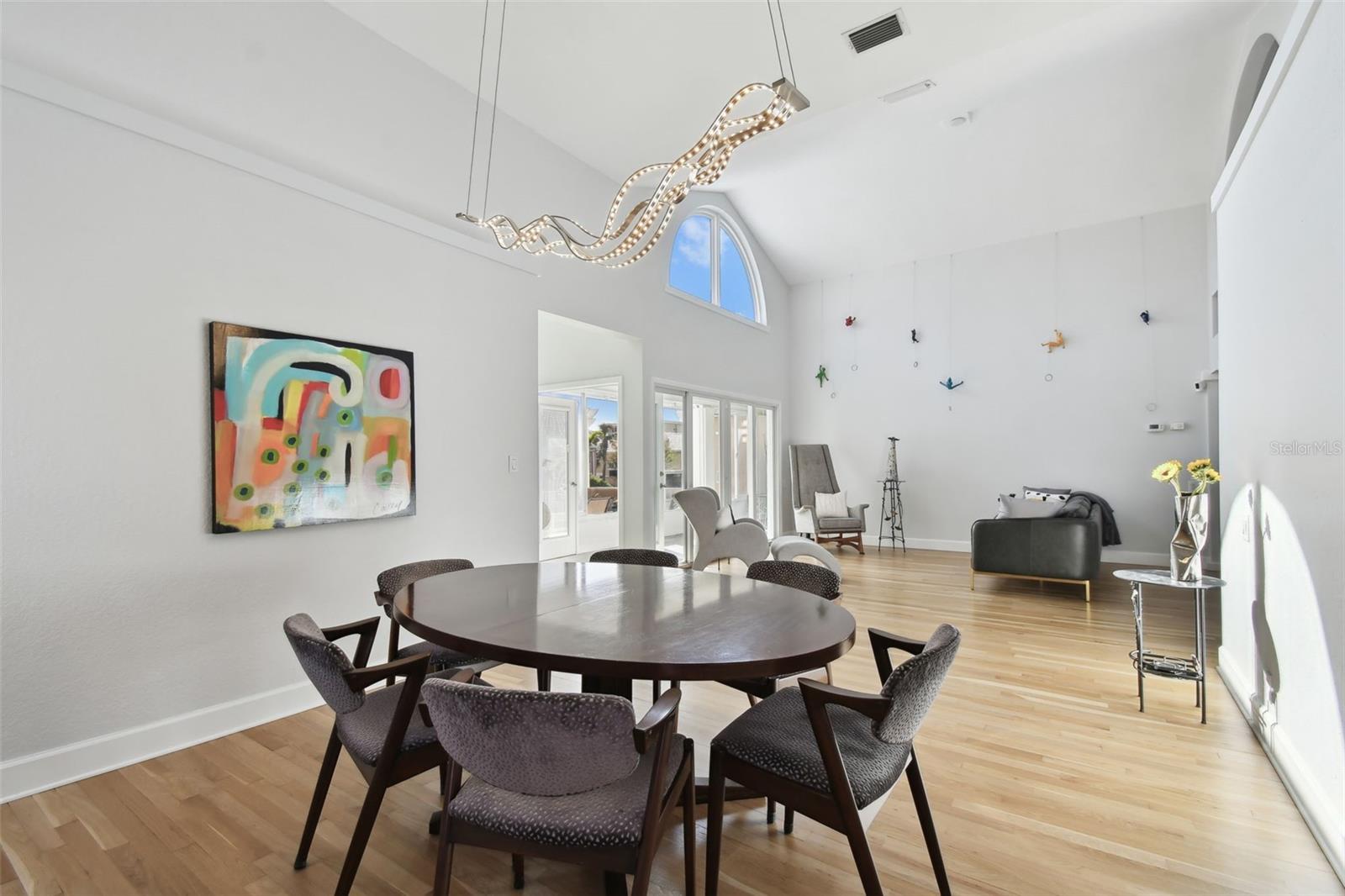 21 CRESCENT PL S — photo 10