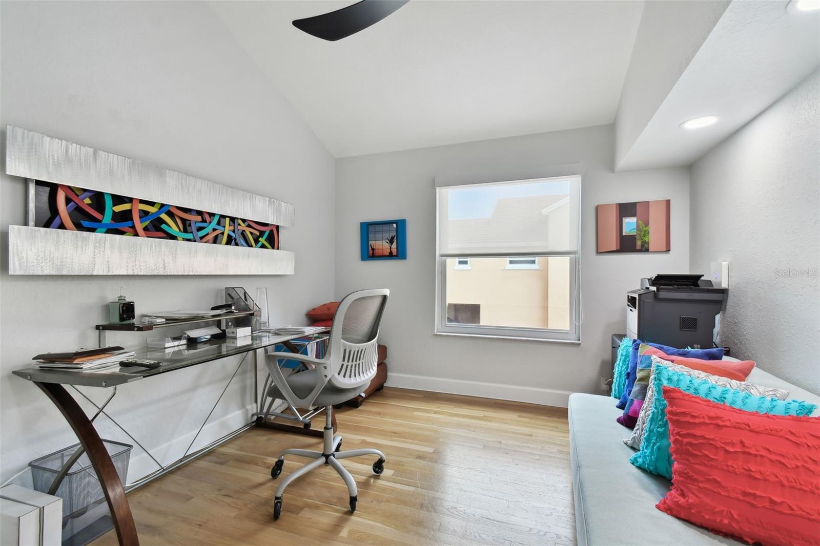 21 CRESCENT PL S — photo 32