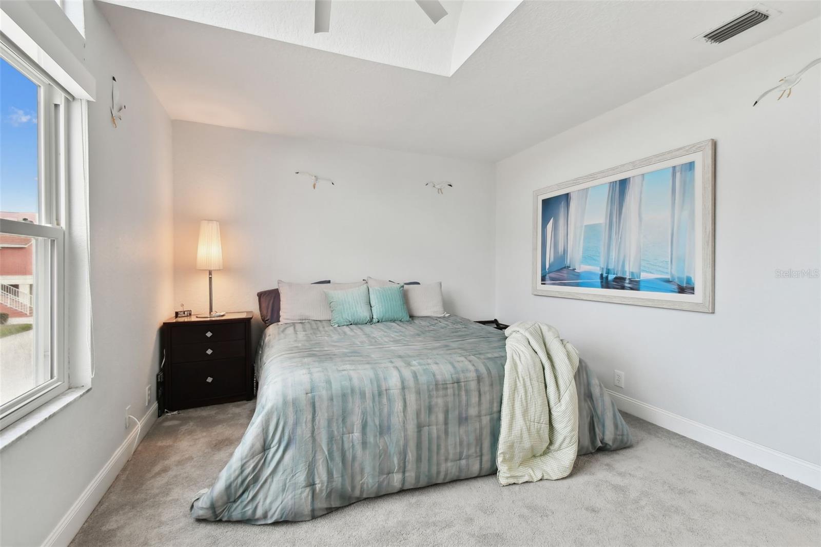 21 CRESCENT PL S — photo 28