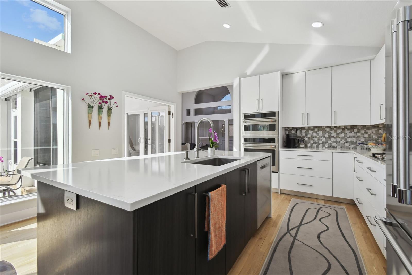 21 CRESCENT PL S — photo 14