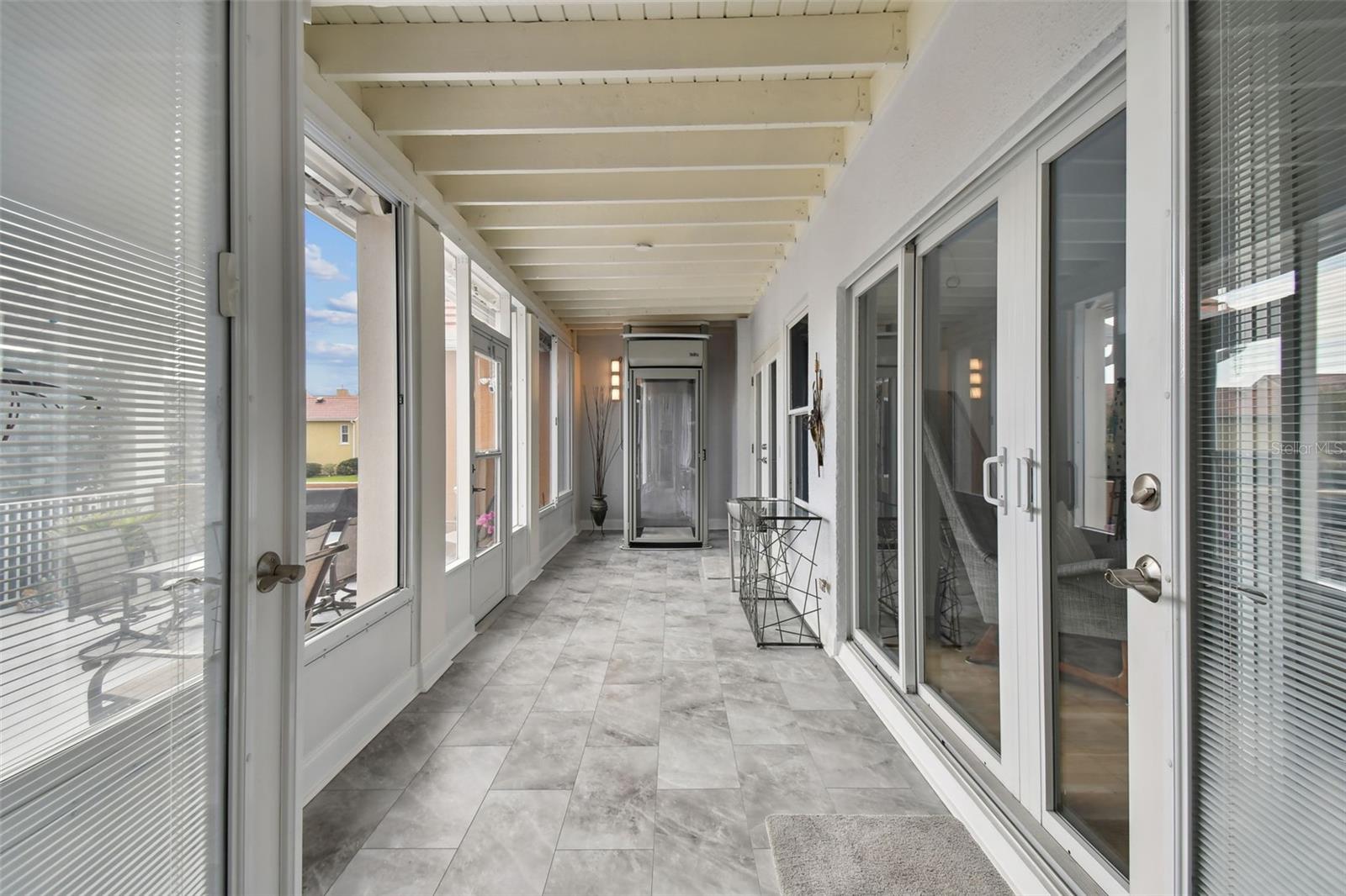 21 CRESCENT PL S — photo 36