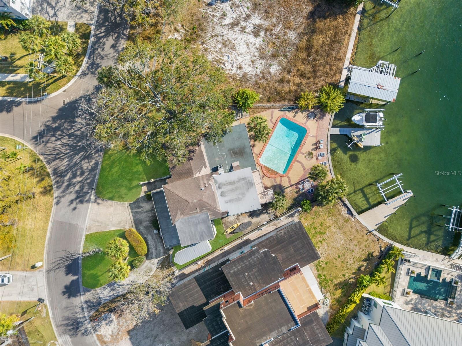 2605 S BEACH DR — photo 15