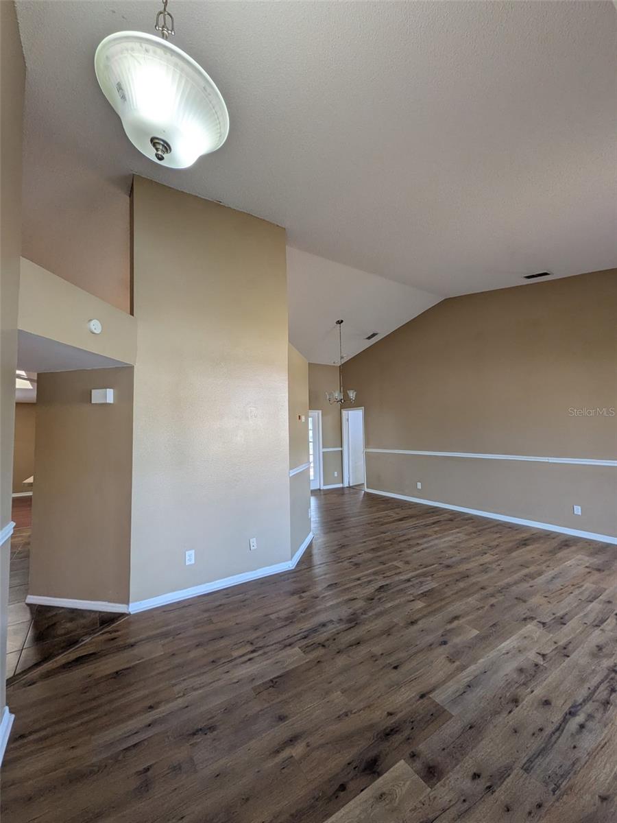 8316 SUMMERSIDE LN — photo 11