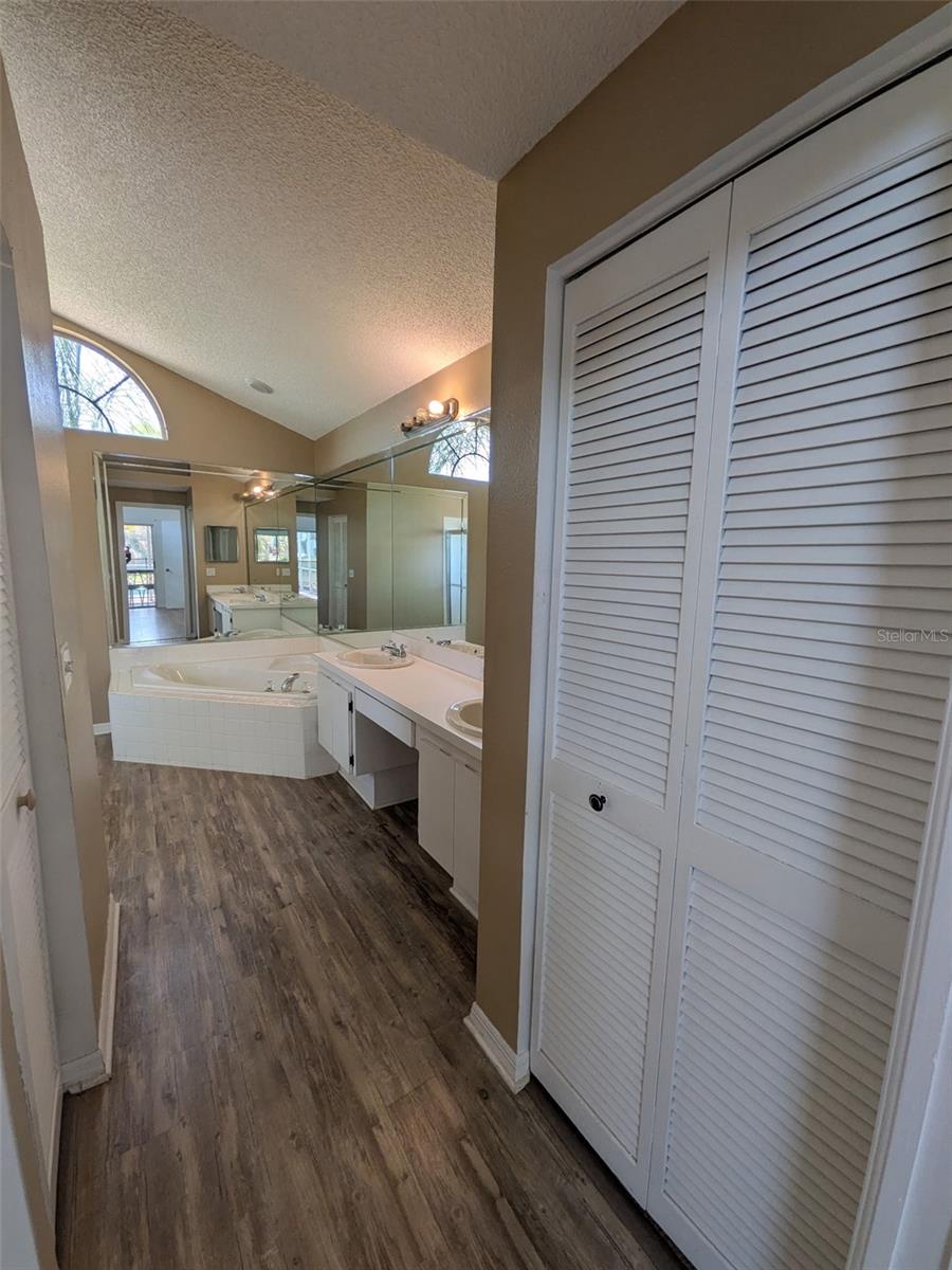 8316 SUMMERSIDE LN — photo 7