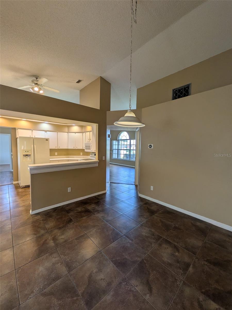 8316 SUMMERSIDE LN — photo 9
