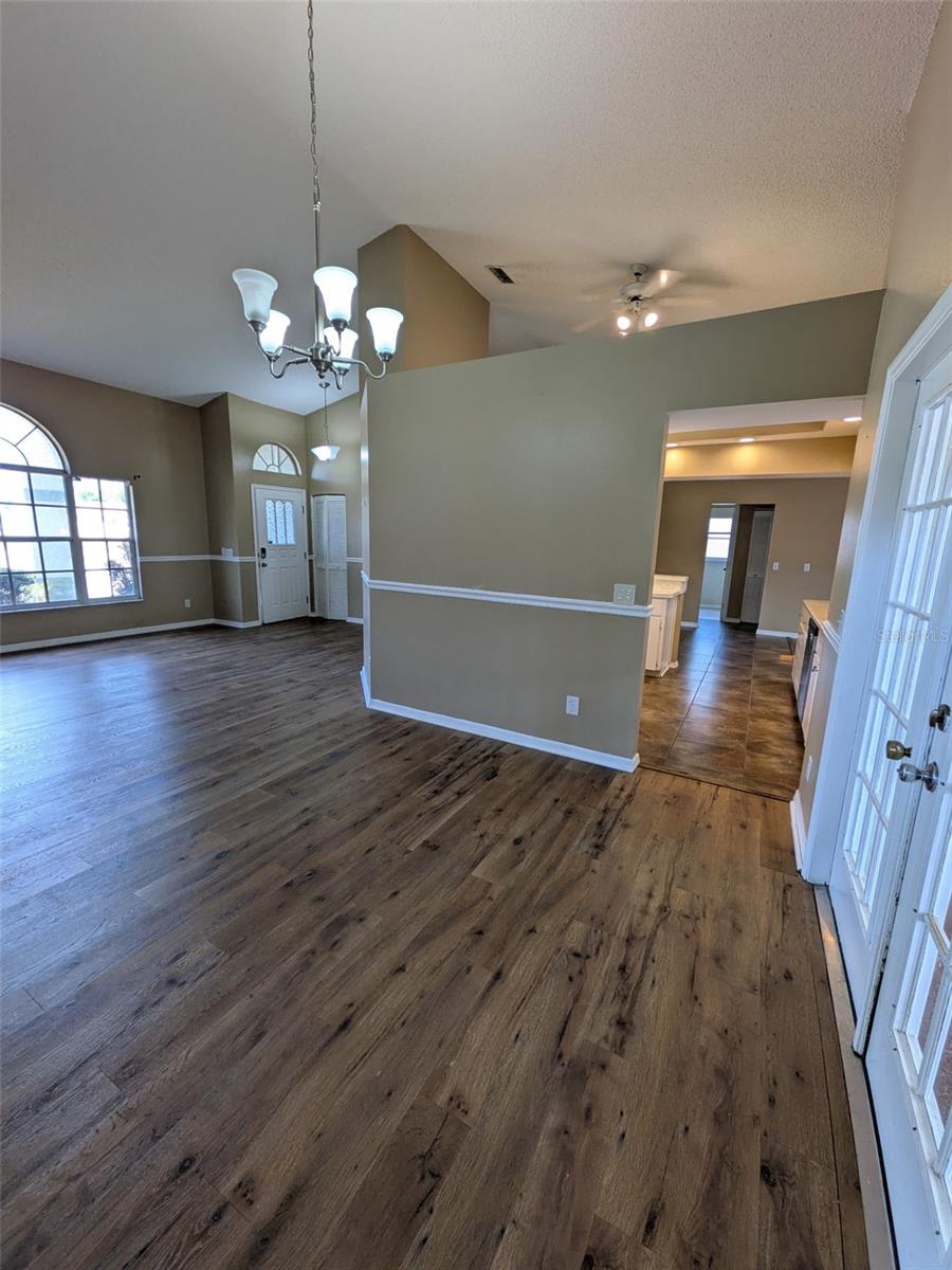 8316 SUMMERSIDE LN — photo 13