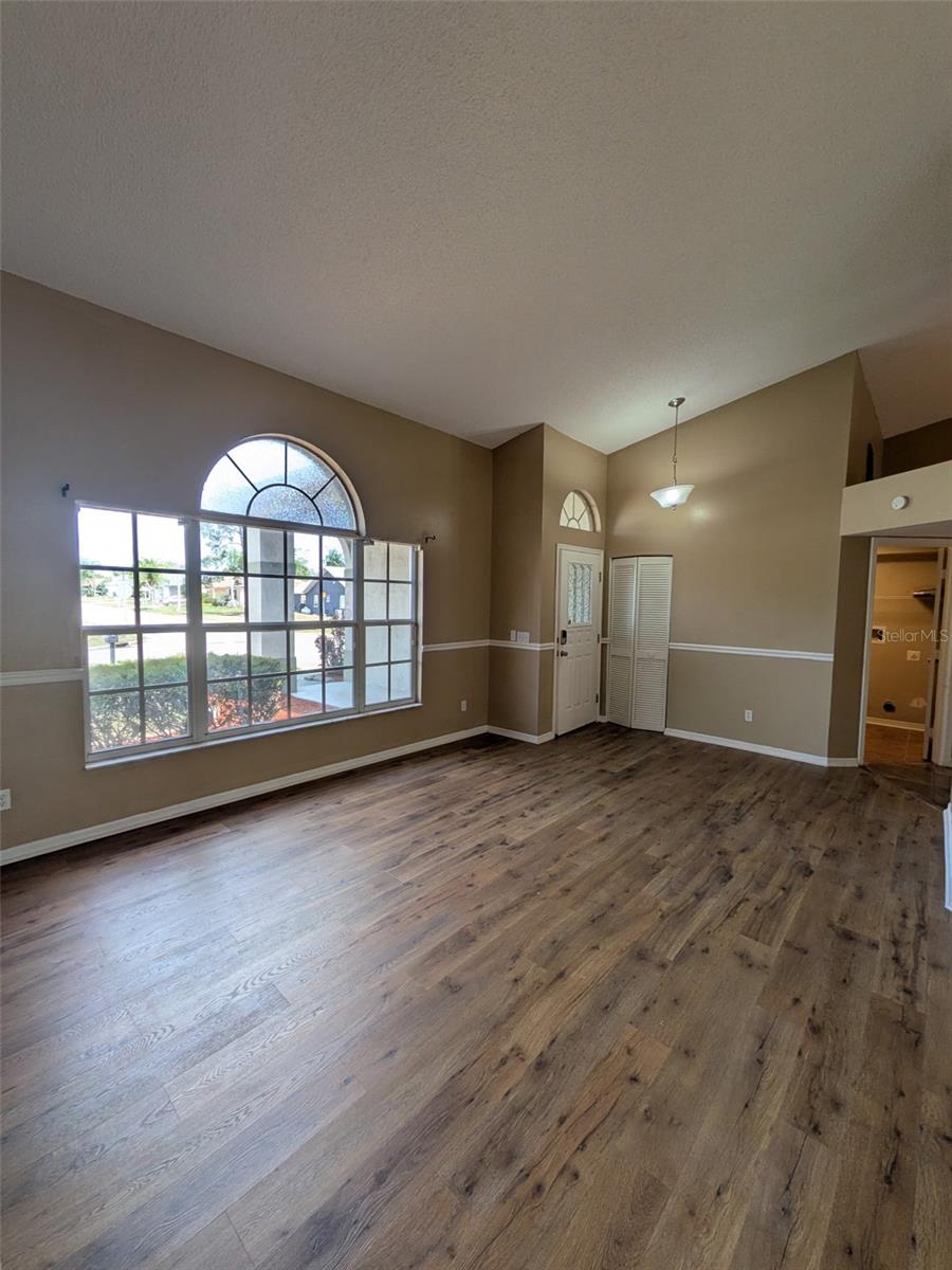 8316 SUMMERSIDE LN — photo 12