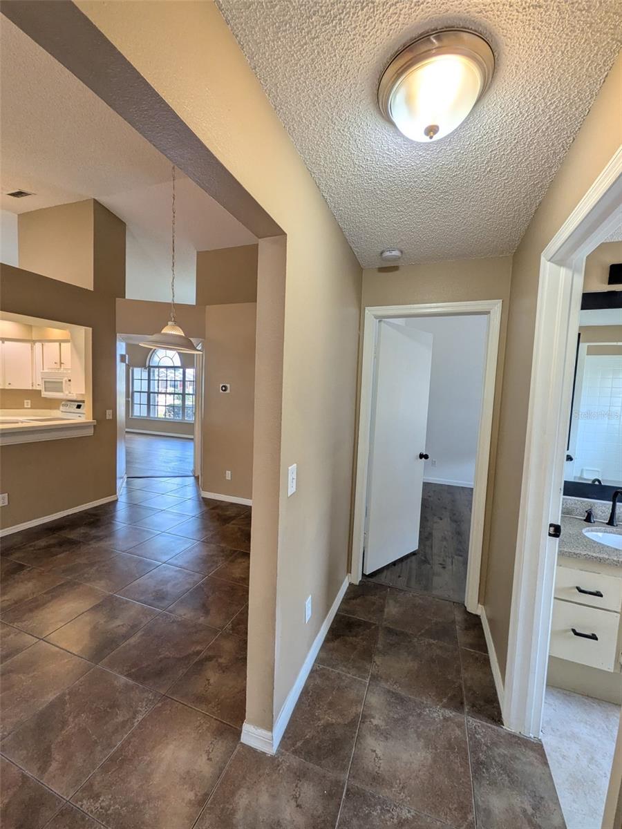 8316 SUMMERSIDE LN — photo 18