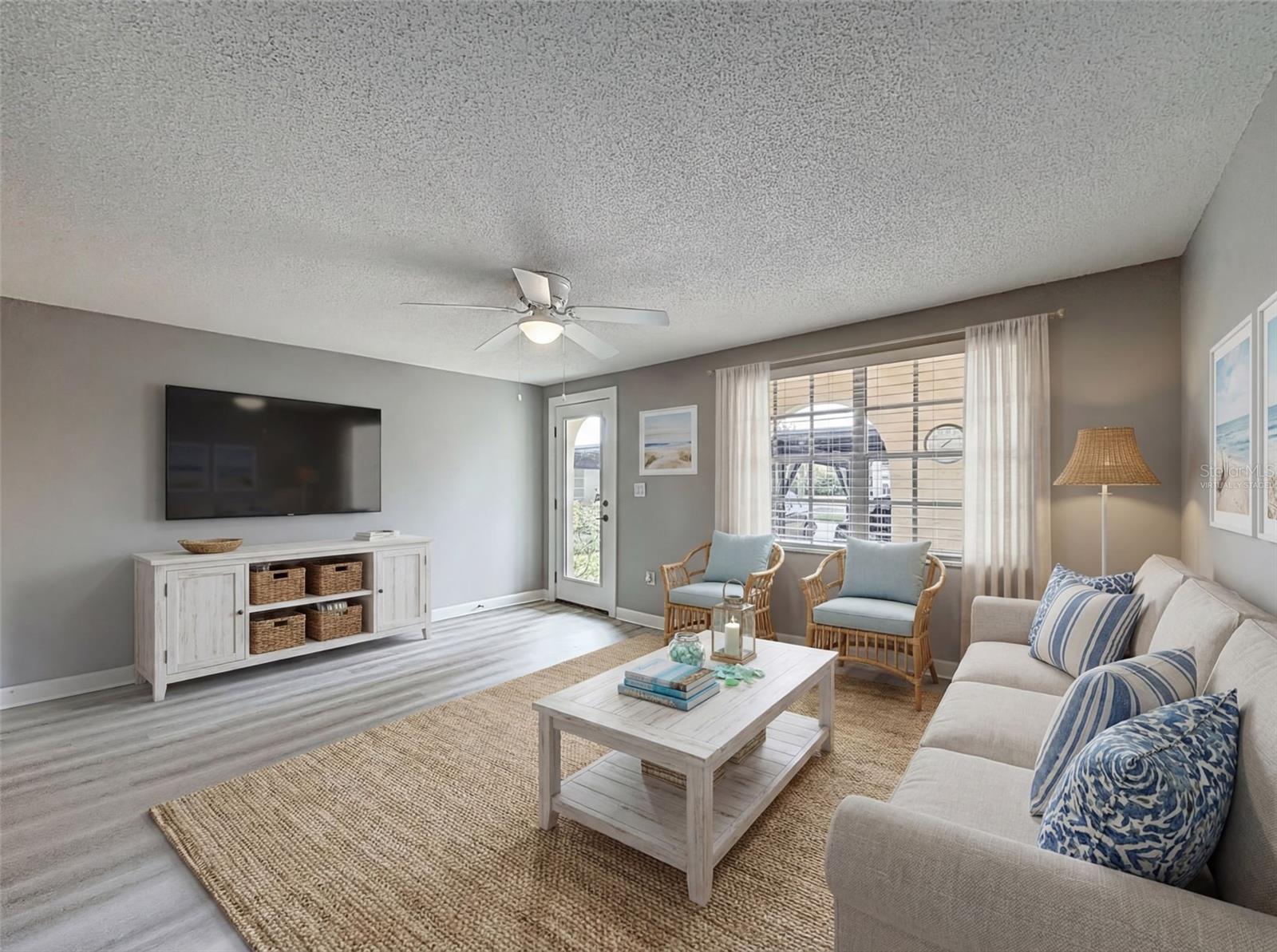 4233 STRATFORD DR #D — photo 11